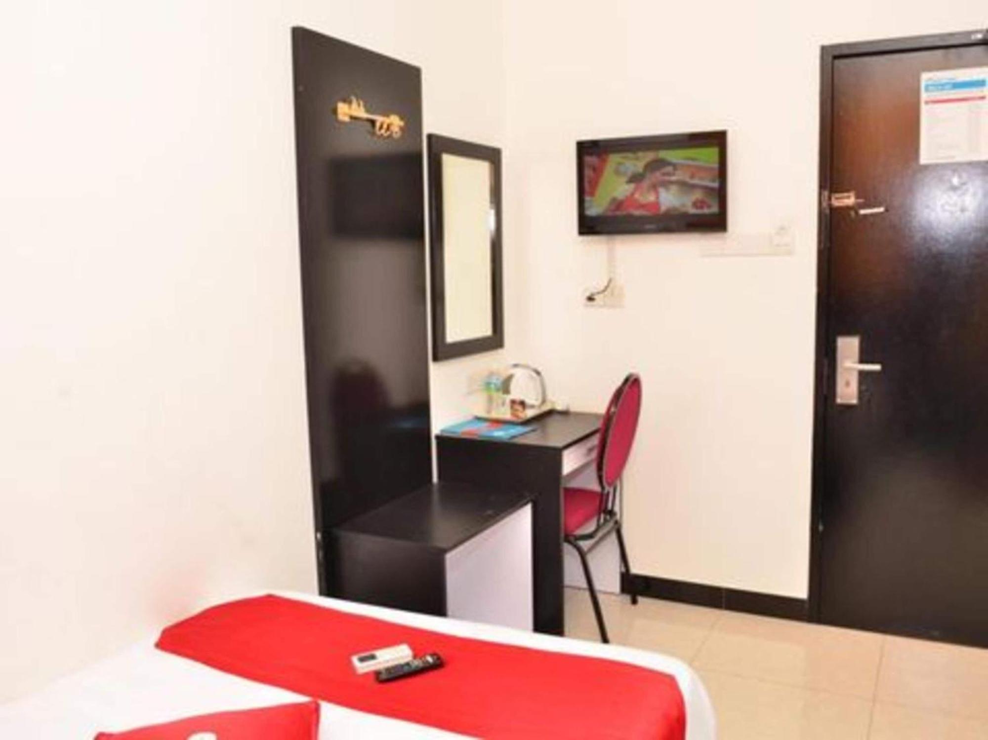 Oyo 91087 Hotel Dspark Port Klang Exterior foto